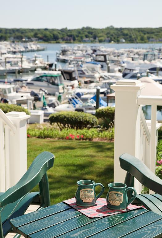 Inn At Harbor Hill Marina Niantic Camera foto